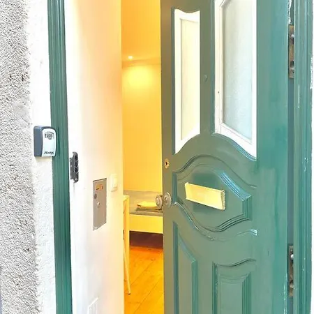 Cozy In Stª Catarina Лиссабон